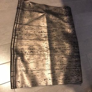 BCBGMAXAZRIA POWER SKIRT